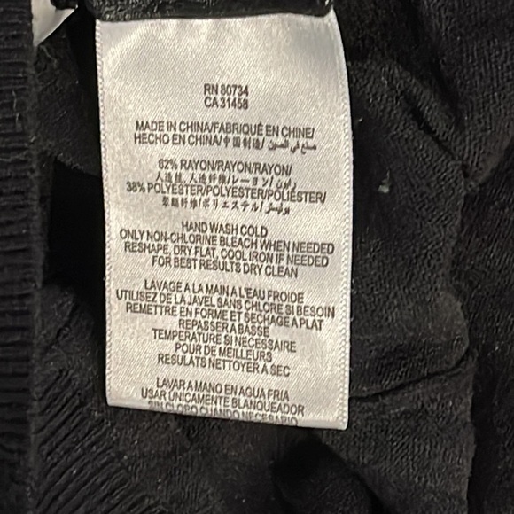 BCBG Maxazria Women’s Black Sweater Size Small - Picture 5 of 5